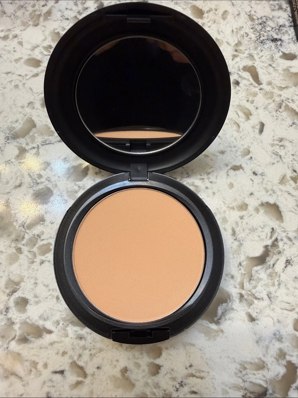 Rare and Original MAC Studio Fix Powder Plus Foundation in shade N5
